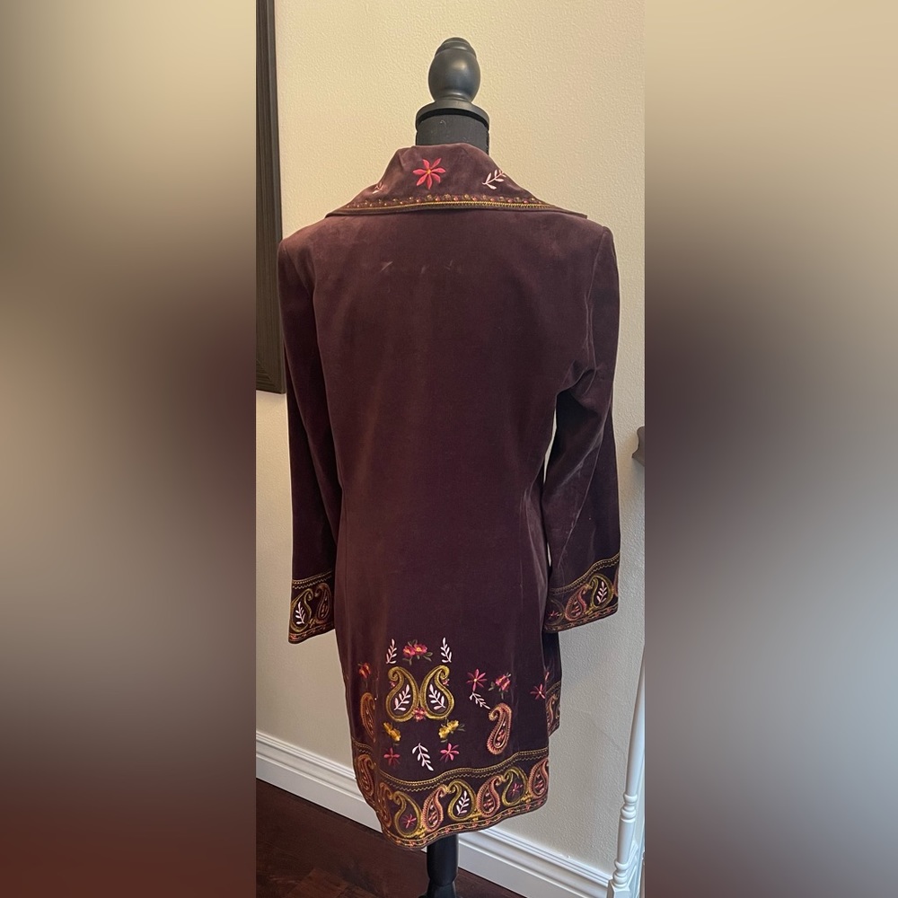 Like New Embroidered Jacket - Picture 3 of 3